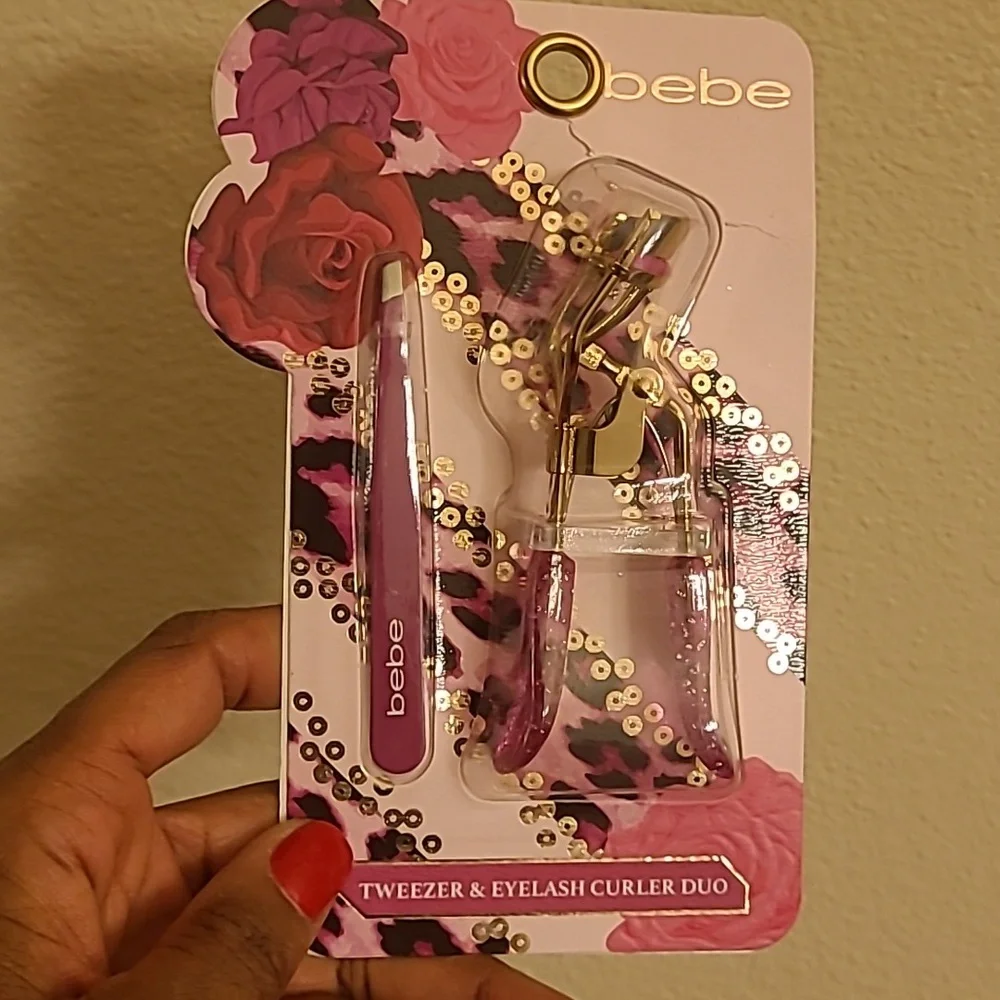 Bebe 6pc Liquid Lipstick & Lip Liner Set & Tweezer & Eyelash Curler Set